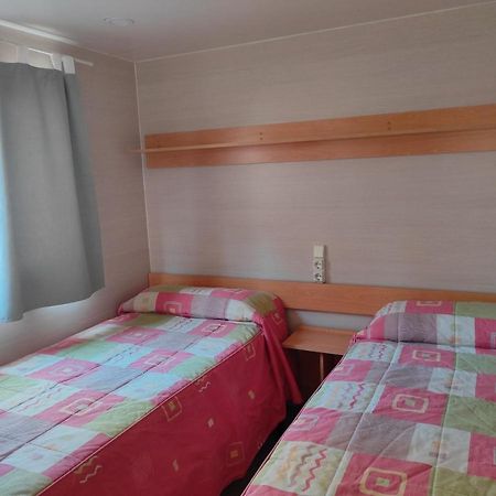 Bungalow Tossa Pelada I Mobil Home Rodell Fornols Eksteriør billede